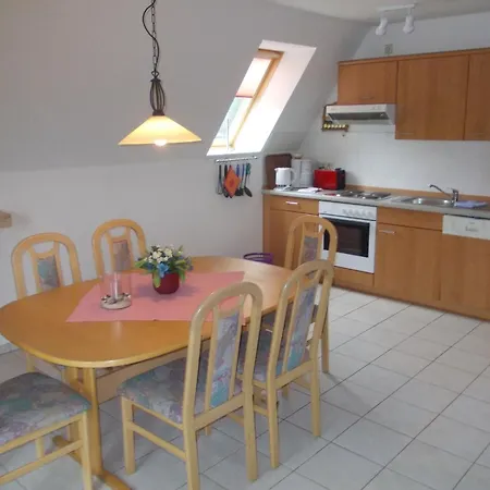 Holiday home Finnhaeuser Am Vogelpark - Haus Annika Marlow